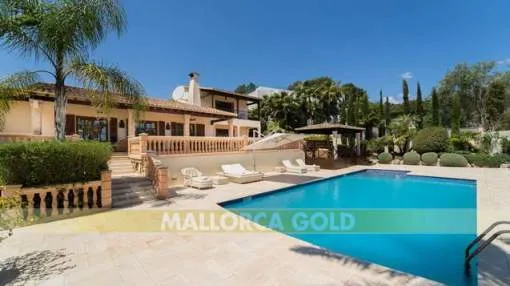 Mediterranean Villa on a flat plot with partially views of the bay of Palma Mediterranean Villa on a flat plot with partially views of the bay of Palma