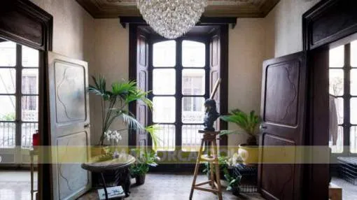 Reformed duplex in an old palace in the historic centre of Palma Reformed duplex in an old palace in the historic centre of Palma