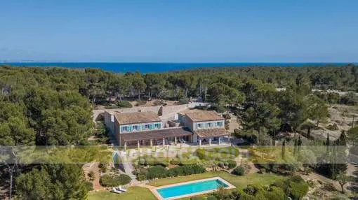 Natural stone finca with panoramic views in Sol de Mallorca Natural stone finca with panoramic views in Sol de Mallorca