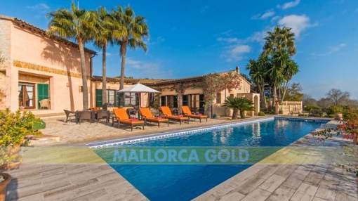 Beautiful finca in elevated position close to Montuiri Beautiful finca in elevated position close to Montuiri