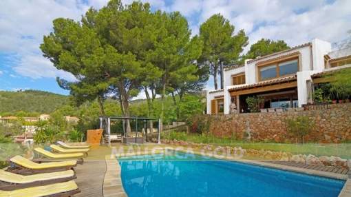 Investment ; Mediterranean villa on a large plot close to the golf course Investment ; Mediterranean villa on a large plot close to the golf course