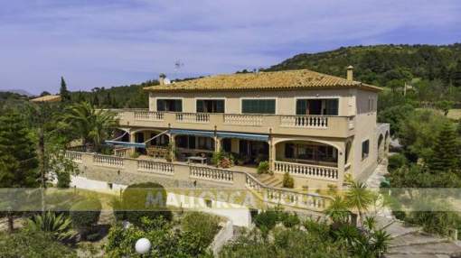Country home for sale in Alcudia, main house and guest bungalow Country home for sale in Alcudia, main house and guest bungalow