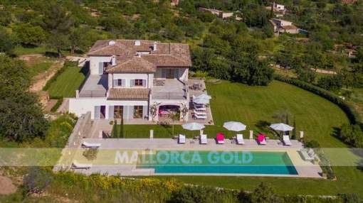 Luxury finca in Santa Maria with fantastic 270 degrees view over the island to the Bay of Palma Luxury finca in Santa Maria with fantastic 270 degrees view over the island to the Bay of Palma