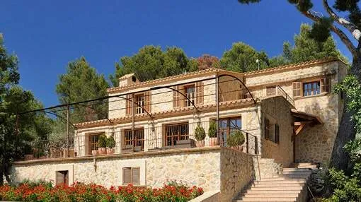 Country house hillside situated with panoramic views and touristic license Country house hillside situated with panoramic views and touristic license
