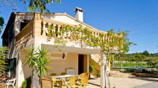 Country-style finca with two separate apartments and large plot of land in Establiments Country-style finca with two separate apartments and large plot of land in Establiments