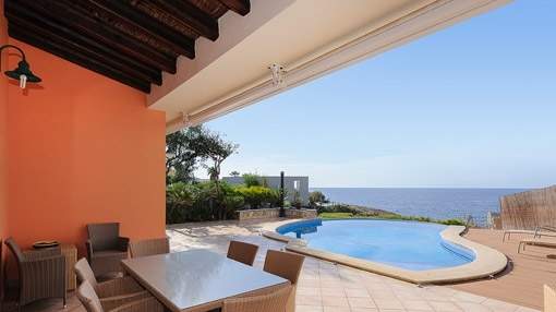Mediterranean-style villa with direct sea access Mediterranean-style villa with direct sea access
