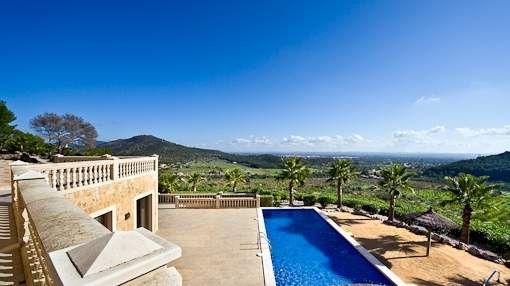 Natural stone finca with outstanding panoramic views and large guest house in Alaro Natural stone finca with outstanding panoramic views and large guest house in Alaro