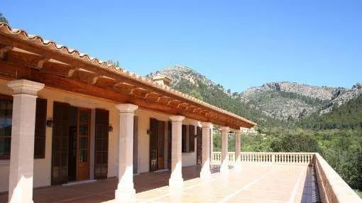 Country house property with pool and separate guesthouse in a quiet location en Esporles