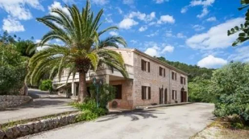 Fantastic finca in Esporles Valley, near Palma and with complete privacy