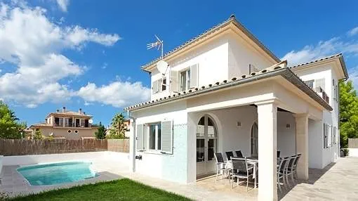 Comfortable, new villa in quiet settings in Can Picafort.