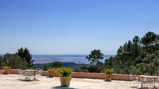 Charming old country house in idyllic Esporles Charming old country house in idyllic Esporles