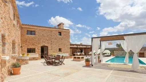 Luxurious modernized village house from the 19th century with a fantastic underground Bodega Luxurious modernized village house from the 19th century with a fantastic underground Bodega