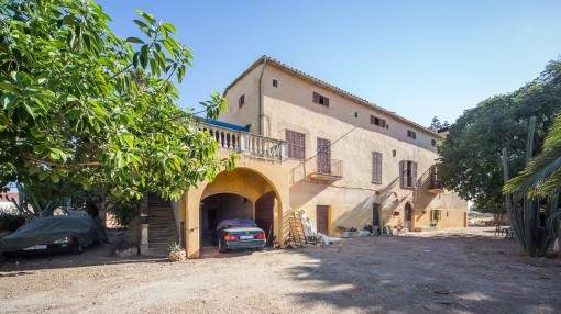 Beautiful country house located in the urbanisation of Son Llebre Beautiful country house located in the urbanisation of Son Llebre