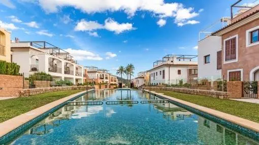 Terraced house with fantastic panoramic views on the golf course of Camp de Mar