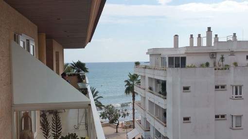 Beautiful apartment right on the sea front in Cala Millor Beautiful apartment right on the sea front in Cala Millor