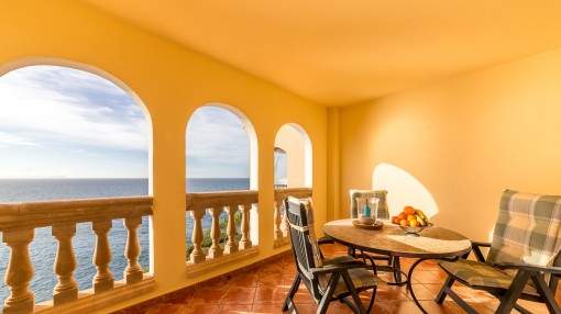 Impressive apartment on the 1st sea line in Vallgonera Impressive apartment on the 1st sea line in Vallgonera