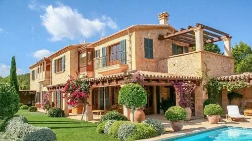 Exceptional property with exclusive elegance in Camp de Mar Exceptional property with exclusive elegance in Camp de Mar