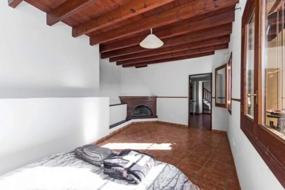 Rustic finca with guest house and panoramic views in Esporles