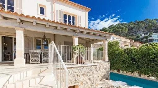 Sophisticated luxury villa with natural-stone facade surprising interior in Puerto Andratx