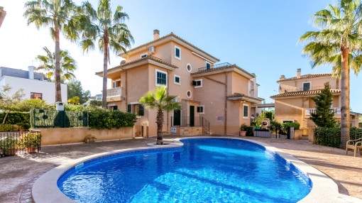 Well-kept semi-detached house in a secure residential complex in Can Picafort with a communal pool Well-kept semi-detached house in a secure residential complex in Can Picafort with a communal pool