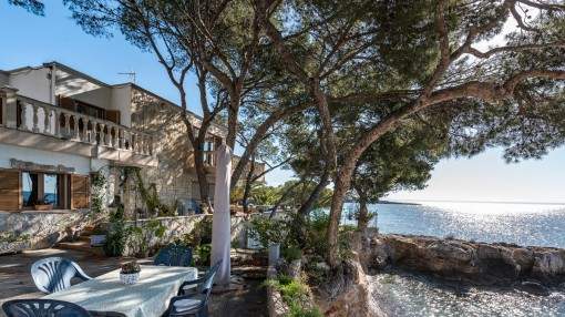 Astonishing traditional villa over the sea with incredible panorama in Son Caliu Astonishing traditional villa over the sea with incredible panorama in Son Caliu
