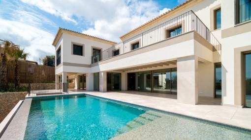 Newly built villa with stunning views in Bonanova Newly built villa with stunning views in Bonanova