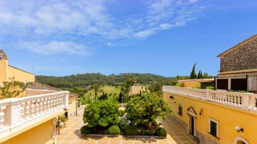 Stylish, Mallorcan village hotel in Costitx with fantastic sweeping views, central location, a small chapel and licinces Stylish, Mallorcan village hotel in Costitx with fantastic sweeping views, central location, a small chapel and licinces