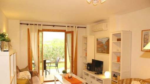 Ground floor apartment with garden in a residential complex in Cala Mandia Ground floor apartment with garden in a residential complex in Cala Mandia