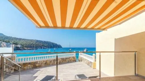 Newly-renovated apartment on the first sea line in Sant Elm with direct sea access and a large sun terrace Newly-renovated apartment on the first sea line in Sant Elm with direct sea access and a large sun terrace