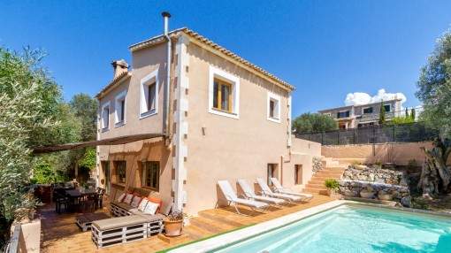 Villa with holiday rental licence in a prime location in Valldemossa Villa with holiday rental licence in a prime location in Valldemossa