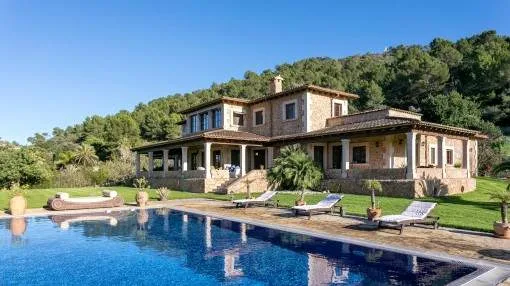 Spacious luxury country house with panoramic views at the Tramuntana Mountains in the area of Puig de Santa Magdalena