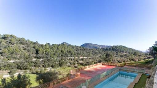 Agrotourism in an idyllic location in the mountains near Alaro with 3 houses and approx. 410.000 sqm of land Agrotourism in an idyllic location in the mountains near Alaro with 3 houses and approx. 410.000 sqm of land