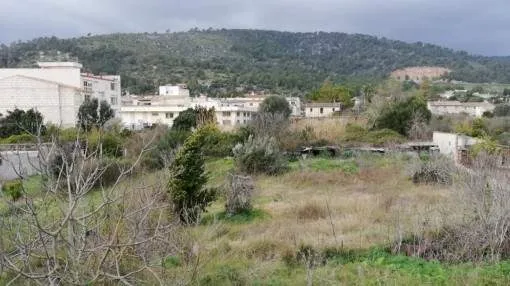 Building plot in Lloseta in a prime location with the possibility to construct a residential building Building plot in Lloseta in a prime location with the possibility to construct a residential building
