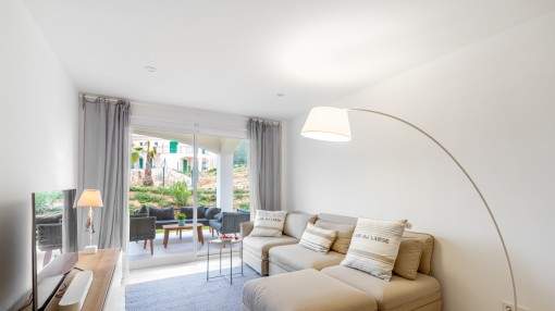 Beautiful new apartment in a Mediterranean-style residential development in Colonia de Sant Pere Beautiful new apartment in a Mediterranean-style residential development in Colonia de Sant Pere