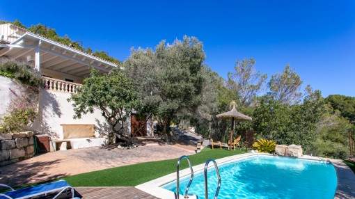 Finca for nature-lovers with 2 living units close to the Sierra de Tramuntana near Selva Finca for nature-lovers with 2 living units close to the Sierra de Tramuntana near Selva