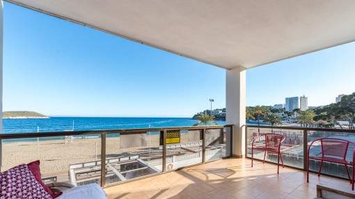 A front sea line apartment with stunning views in Magaluf A front sea line apartment with stunning views in Magaluf