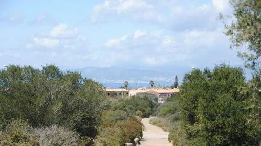 Large building plot for the construction of a luxurious villa with sea views in the villa urbanisation of Sa Torre Large building plot for the construction of a luxurious villa with sea views in the villa urbanisation of Sa Torre
