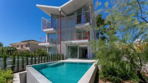 Modern semi-detached house with sea views on the beach of Puerto Alcudia Modern semi-detached house with sea views on the beach of Puerto Alcudia