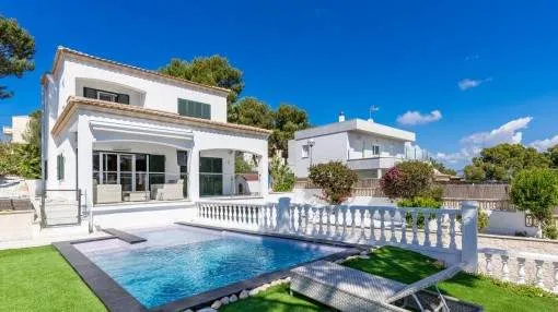 Modernised house with pool and sweeping views, ideal for a family in El Toro Modernised house with pool and sweeping views, ideal for a family in El Toro