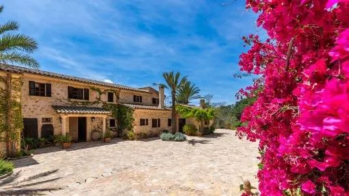 Unique country estate with sea views and absolute privacy in the midst of a wonderful natural landscape close to Son Macià Unique country estate with sea views and absolute privacy in the midst of a wonderful natural landscape close to Son Macià