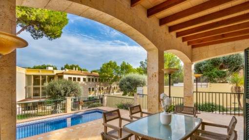 Beautiful, recently renovated house with pool and partial sea views in a quiet location in Cala Mesquida Beautiful, recently renovated house with pool and partial sea views in a quiet location in Cala Mesquida