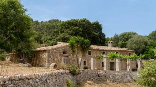 Finca in a privileged area in Banyalbufar requiring renovation Finca in a privileged area in Banyalbufar requiring renovation
