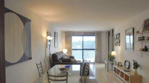 Bright, spacious apartment in a quiet complex with pool, garden, parking and sea views in Cala Mayor Bright, spacious apartment in a quiet complex with pool, garden, parking and sea views in Cala Mayor