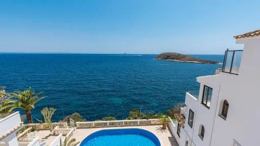 Duplex apartment on the 1st sea line in Palmanova Duplex apartment on the 1st sea line in Palmanova