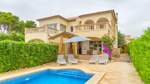 Beautiful, low-maintenance semi-detached house with sea views in Cala Pi Beautiful, low-maintenance semi-detached house with sea views in Cala Pi