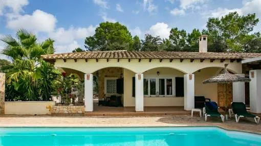 Quietly-situated finca in the heart of Mallorca in Montuiri Quietly-situated finca in the heart of Mallorca in Montuiri