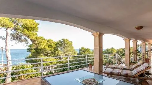 House with pool and spectacular sea views in one of the best locations in the northeast in Font de sa Cala