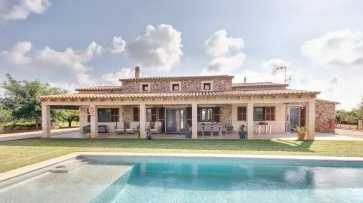 Mediterranean finca with pool near to the coast in Ses Salines