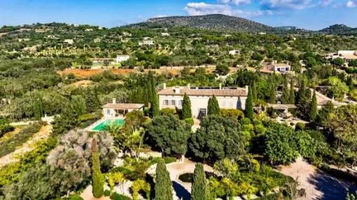 Magnificent country estate set in beautiful landscaped grounds close to Santanyi Magnificent country estate set in beautiful landscaped grounds close to Santanyi