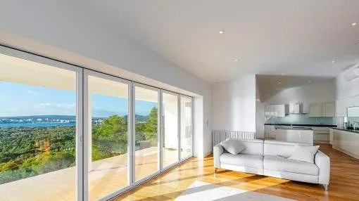 Completely restored sea-view villa with an existing project for the construction of a 5th bedroom in Costa d'en Blanes Completely restored sea-view villa with an existing project for the construction of a 5th bedroom in Costa d'en Blanes